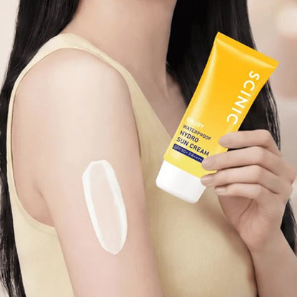 SCINIC Enjoy Waterproof Moisturizing Sun Cream SPF50 80ml