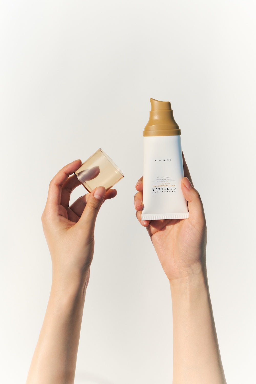 Buy Skin1004 Madagascar Centella Air - Fit Suncream Light 50ml Online in Saudi Arabia - YASHIE SA